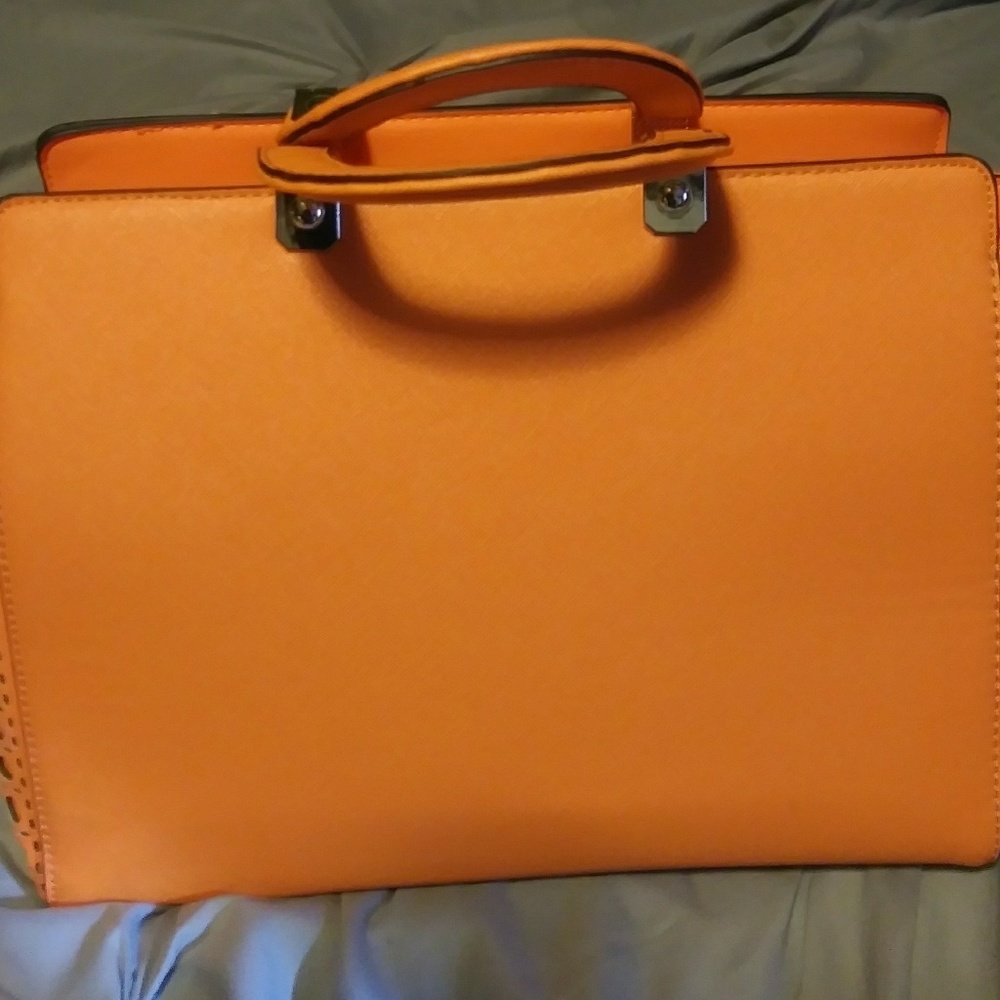Purse - Picture 2 of 2